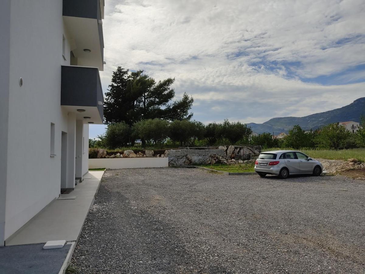 New Villa David, Wi-Fi, Iptv, 5 Bedrooms, 4 Bathrooms Kastela Bagian luar foto