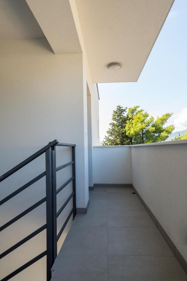 New Villa David, Wi-Fi, Iptv, 5 Bedrooms, 4 Bathrooms Kastela Bagian luar foto